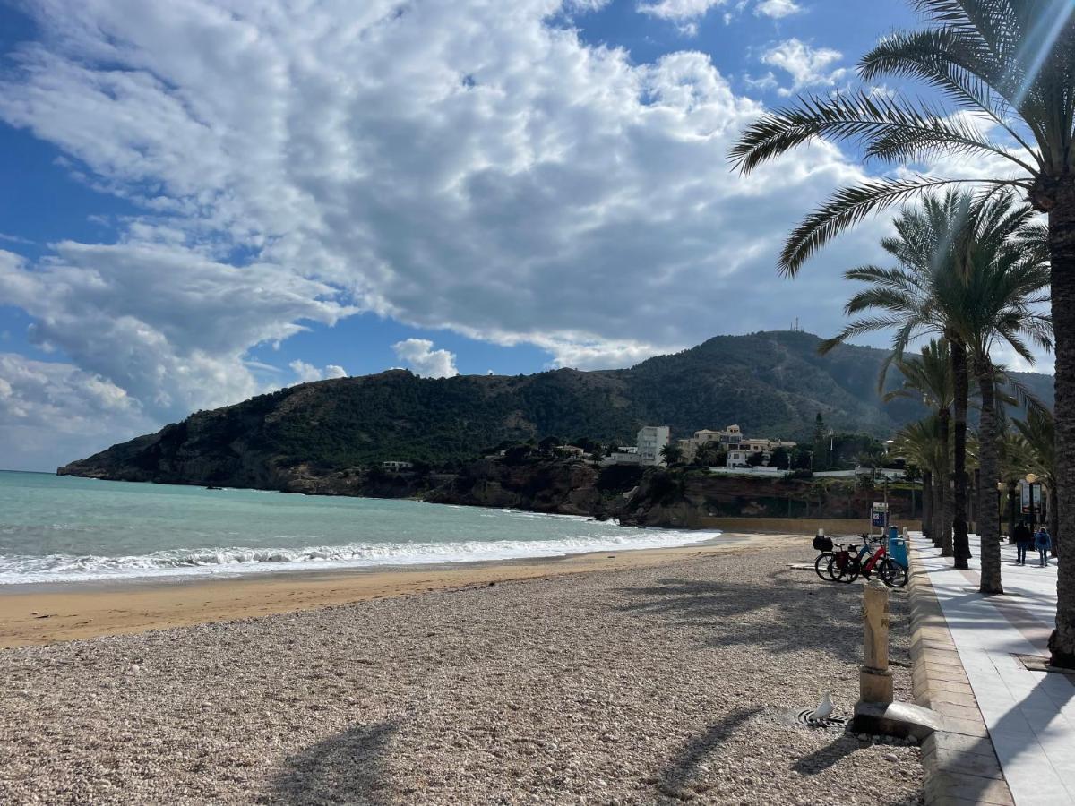 Traveler'S Beach Apartment With Sea View, Free Coffee & Parking Benidorm Esterno foto