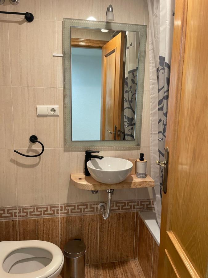 Traveler'S Beach Apartment With Sea View, Free Coffee & Parking Benidorm Esterno foto